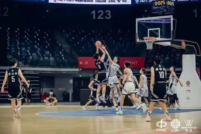 篮球模拟训练中的体能训练解决方案_2